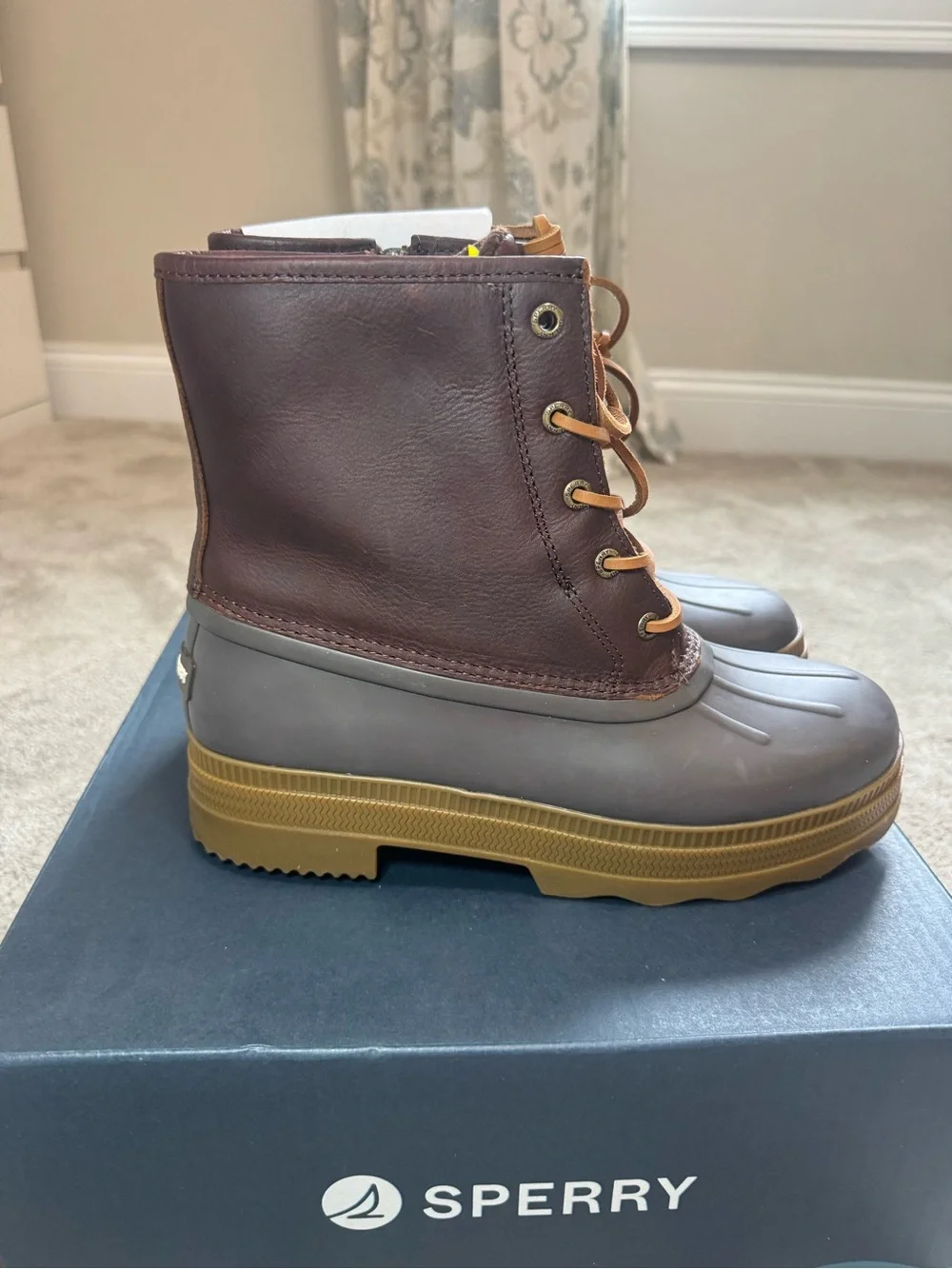 Sperry Women's Saltwater 2.0 Round Toe Boots